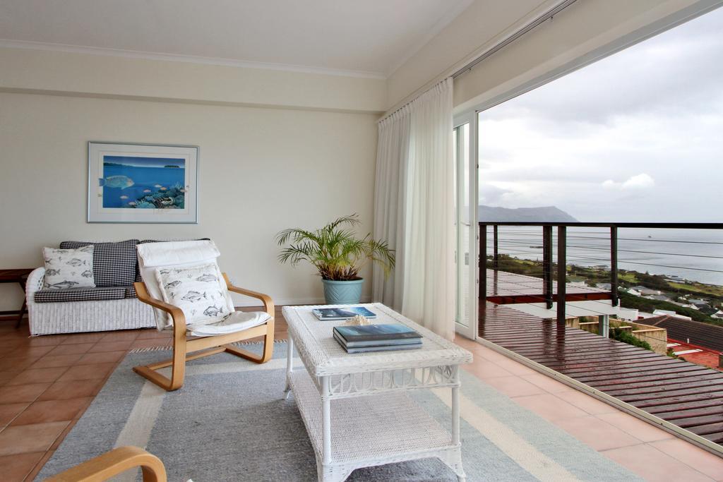 Avian Leisure Apartment Simonʼs Town Exterior foto